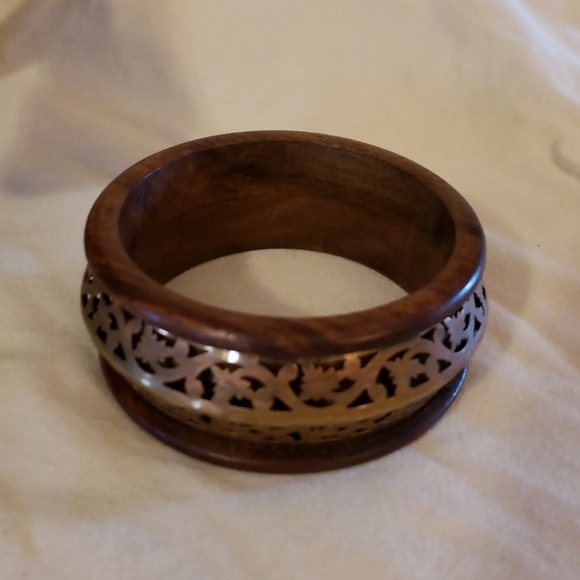 Vintage Wood & Brass Filigree Boho Bangle - Picture 4 of 4